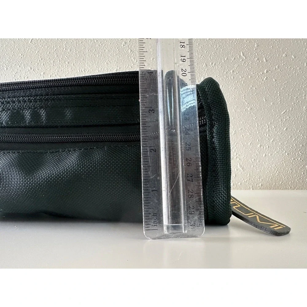 Tumi Case Zippered Travel Dark Green Canvas Unisex Accessory Cosmetic Hang fob